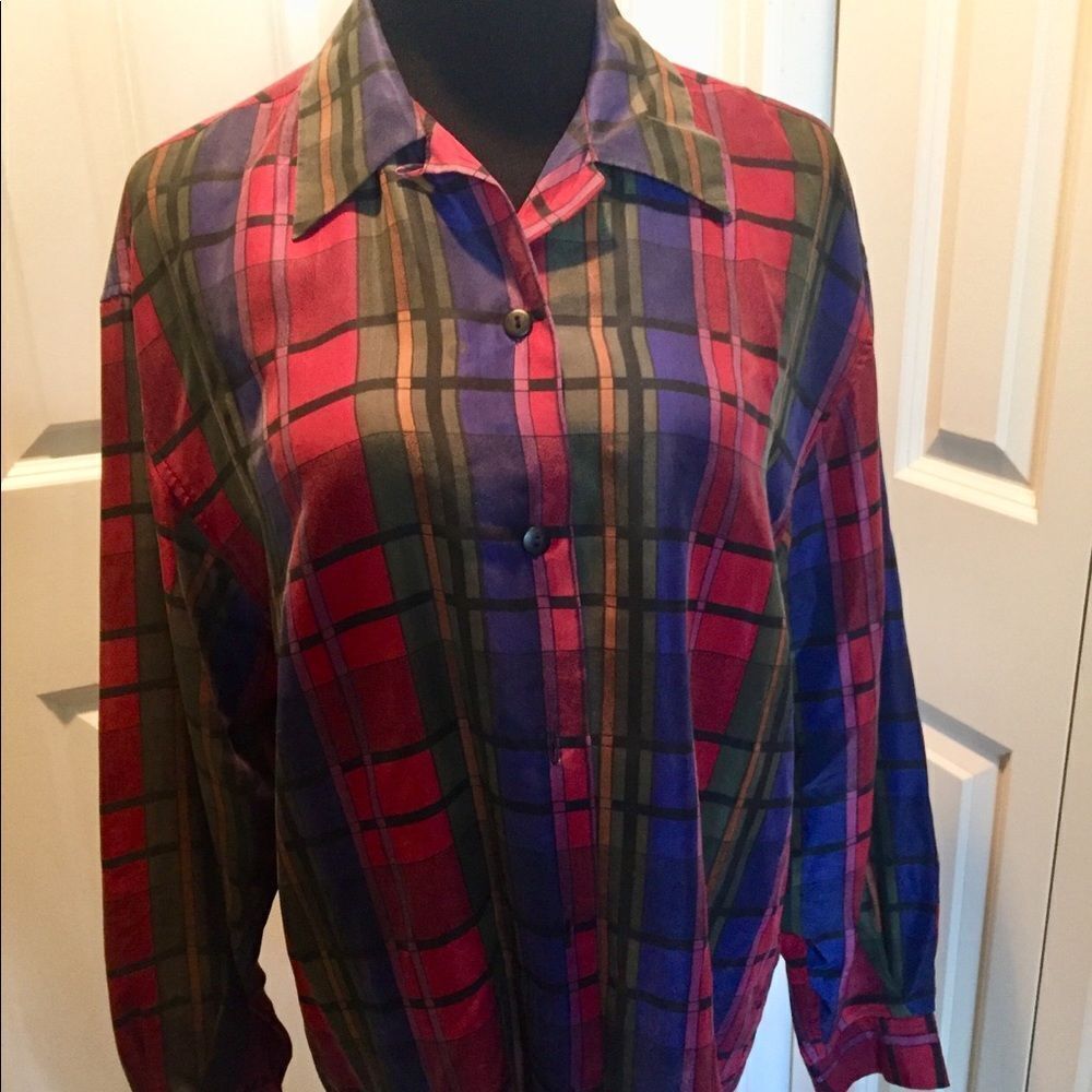 Beautiful silk blouse by Silkland Sport
